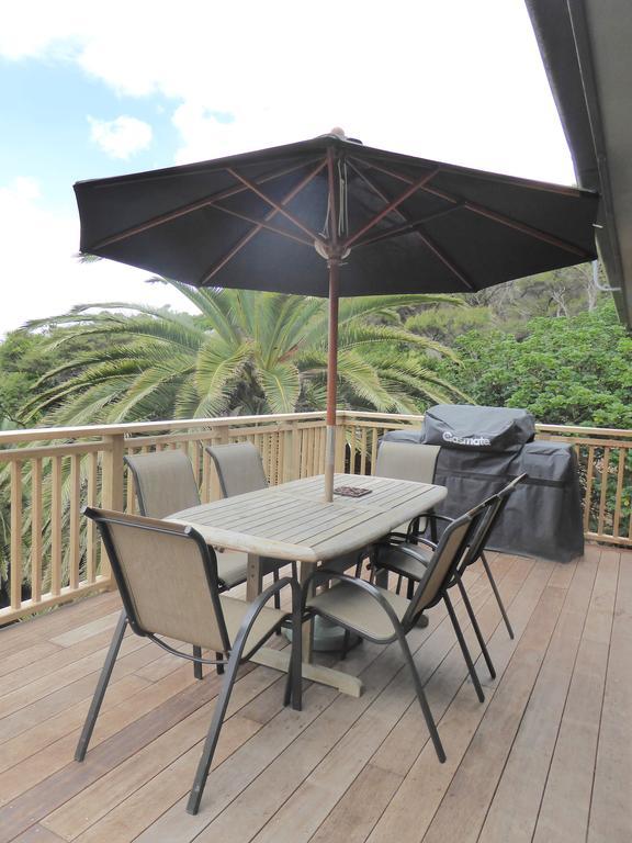 17 On Tiri View Palm Beach Exterior photo